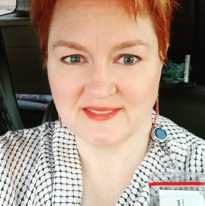 Meet your Posher, Lori